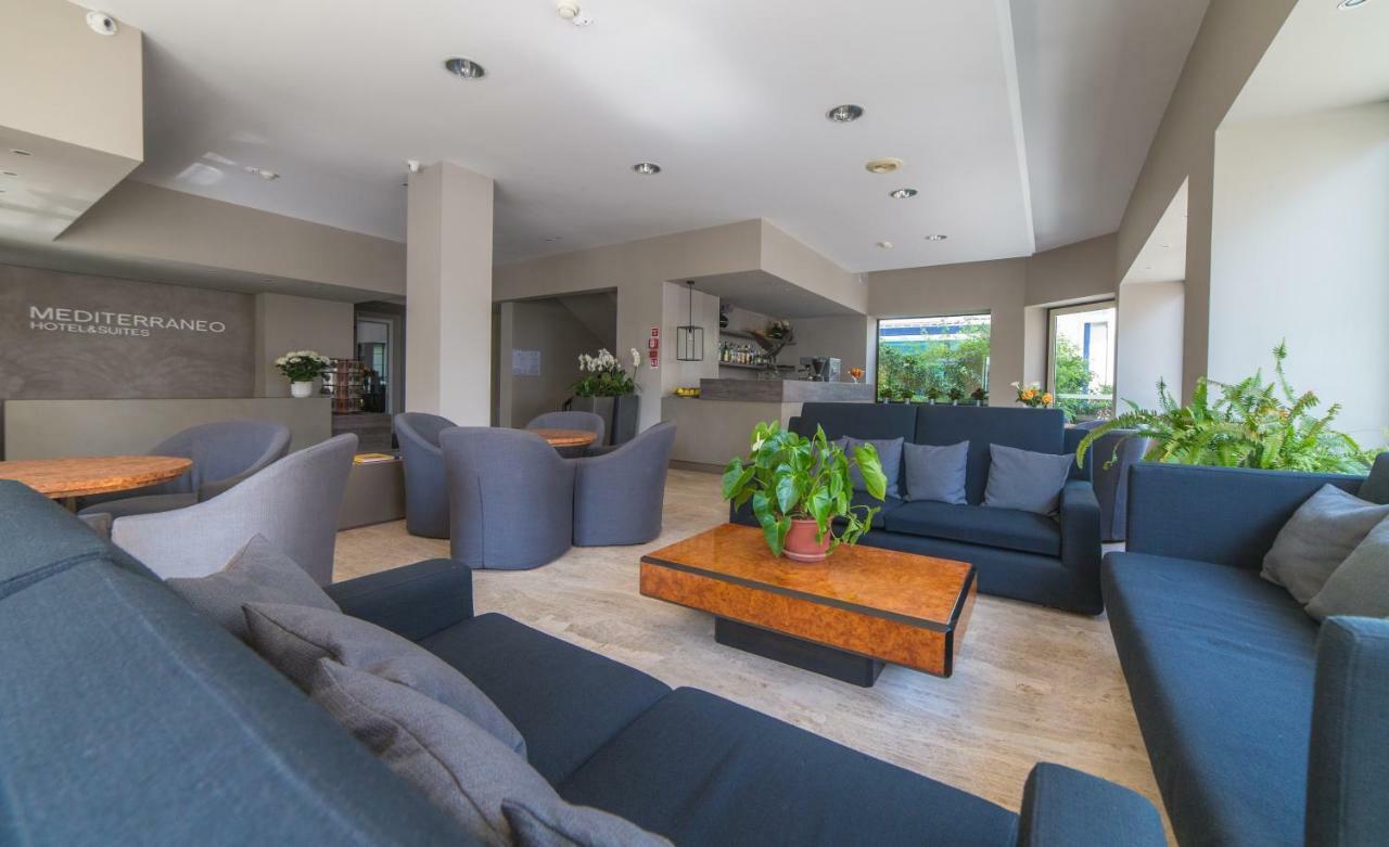 Mediterraneo Hotel & Suites Cattolica Dış mekan fotoğraf