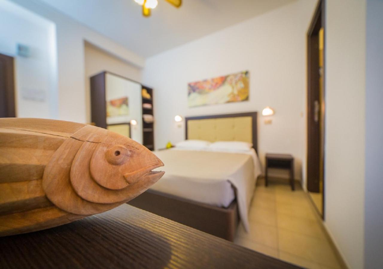 Mediterraneo Hotel & Suites Cattolica Dış mekan fotoğraf