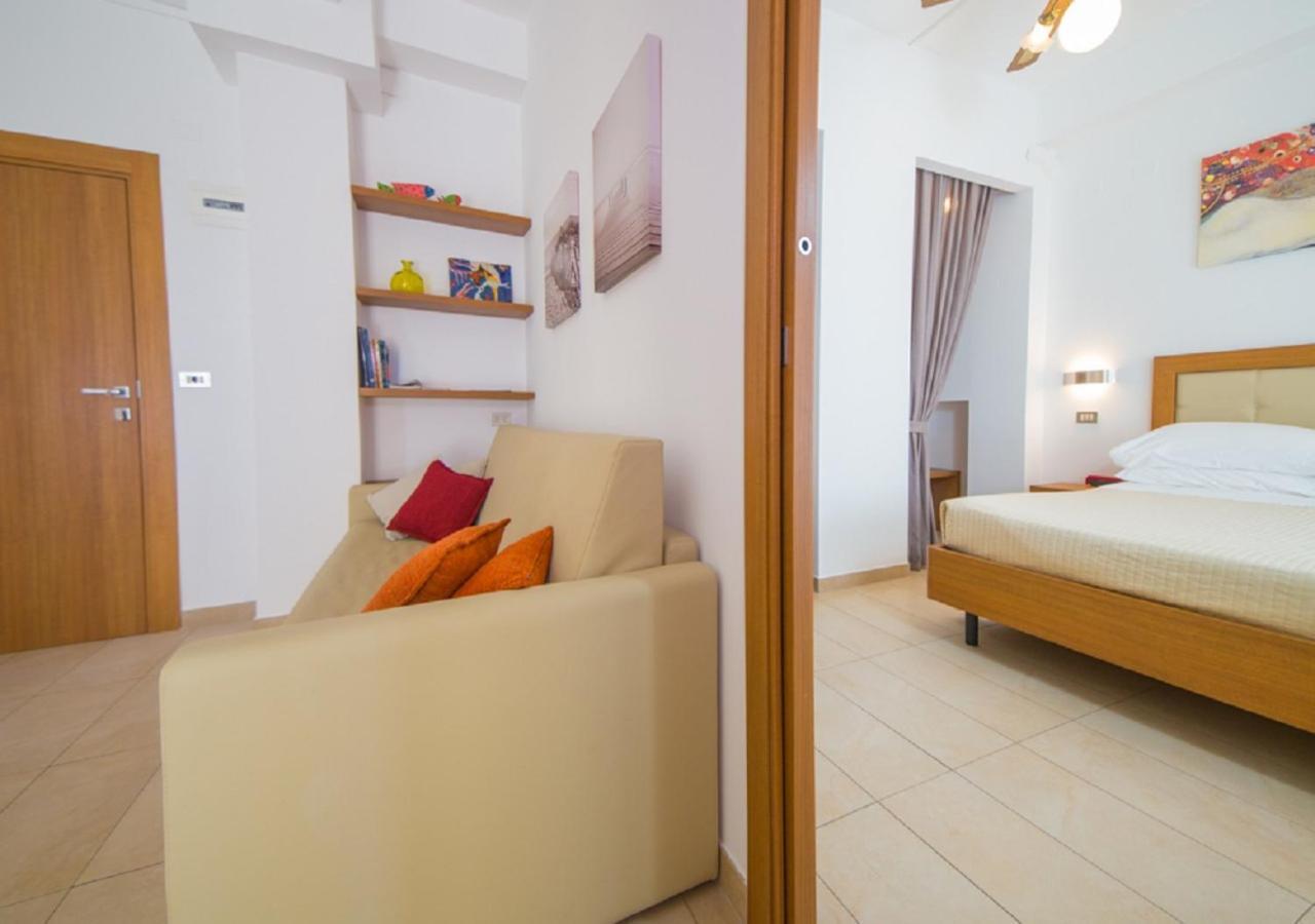 Mediterraneo Hotel & Suites Cattolica Dış mekan fotoğraf